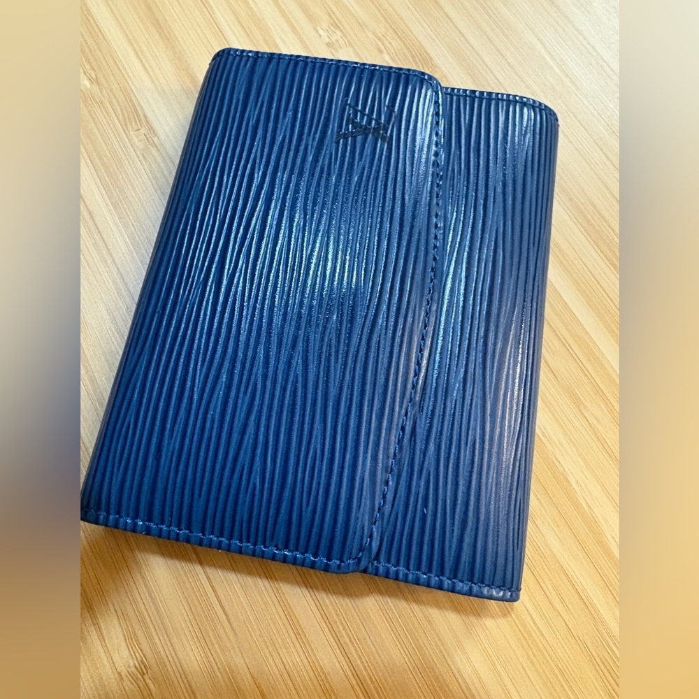 Louis Vuitton Epi Leather Trifold Card Holder – Blue